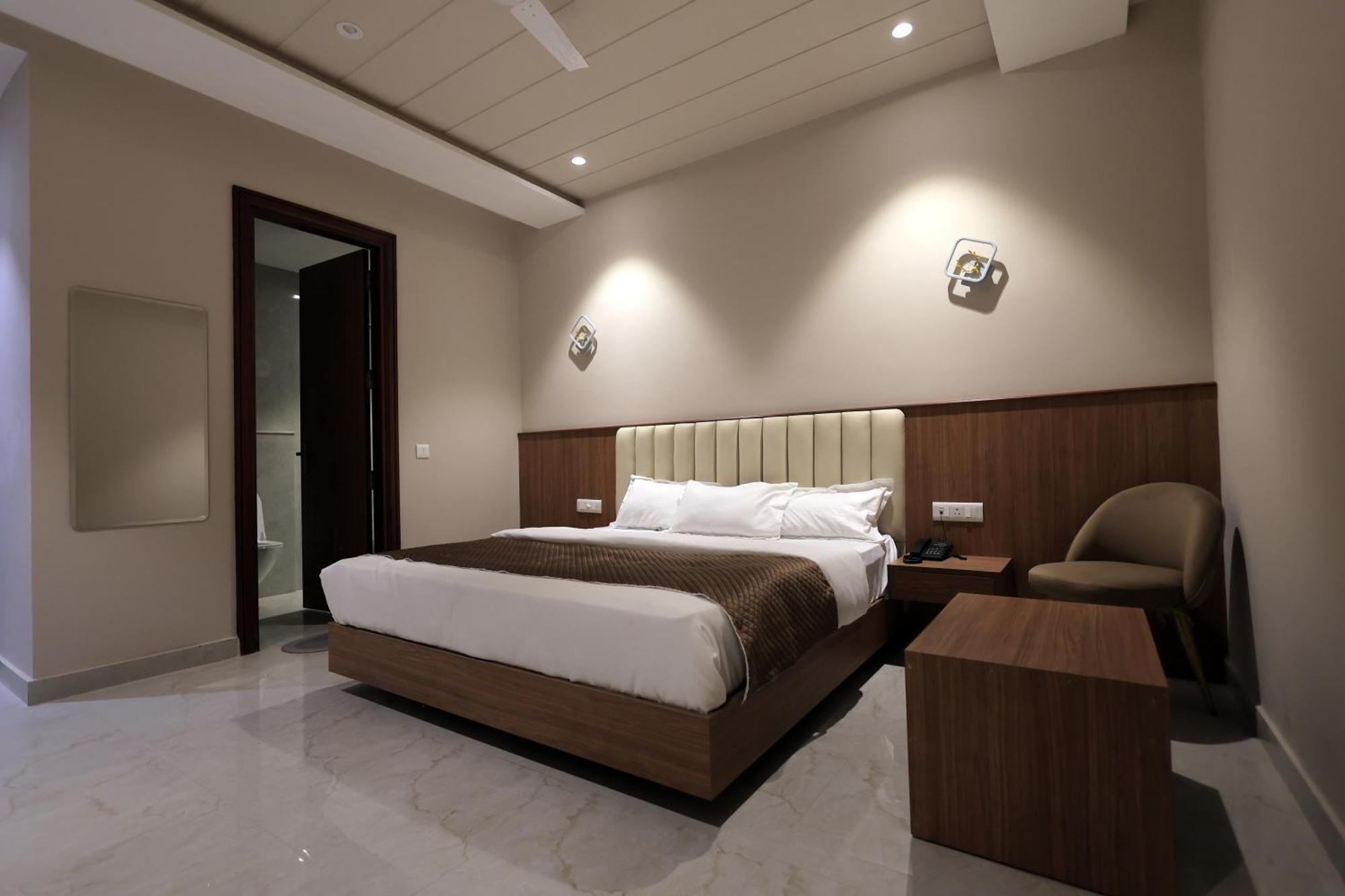 Hotel Regal Palm Moradabad Luaran gambar